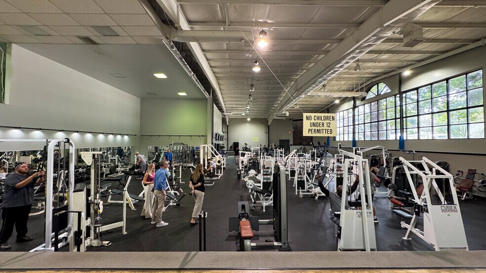 More Photos Of 5133 Darrow Rd, Hudson Health Club For Sale