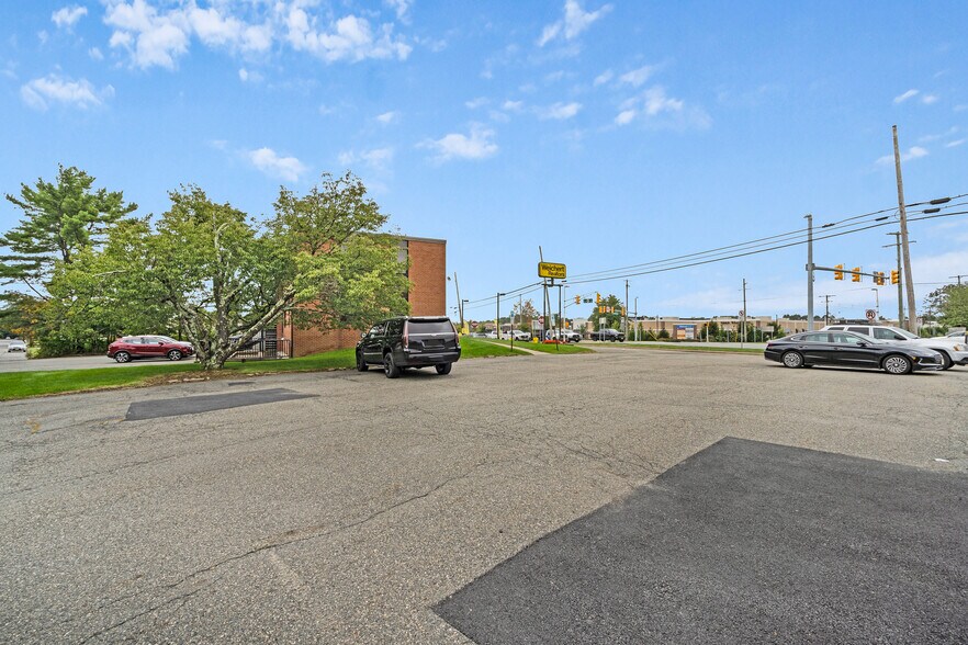 More Photos Of 500 NJ-10, Ledgewood Office For Lease