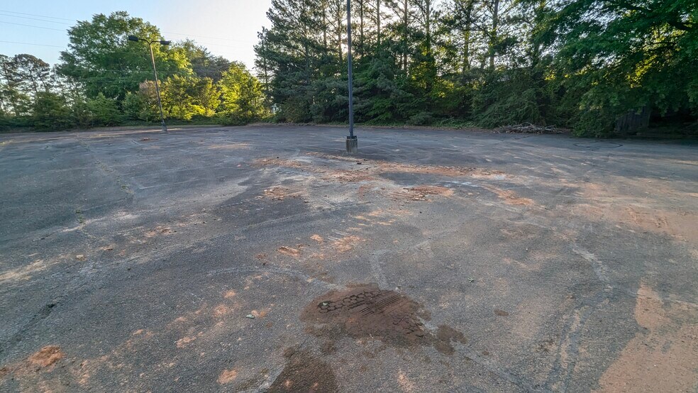 More Photos Of 2084 McGee Rd, Snellville Swimming Pool For Sale