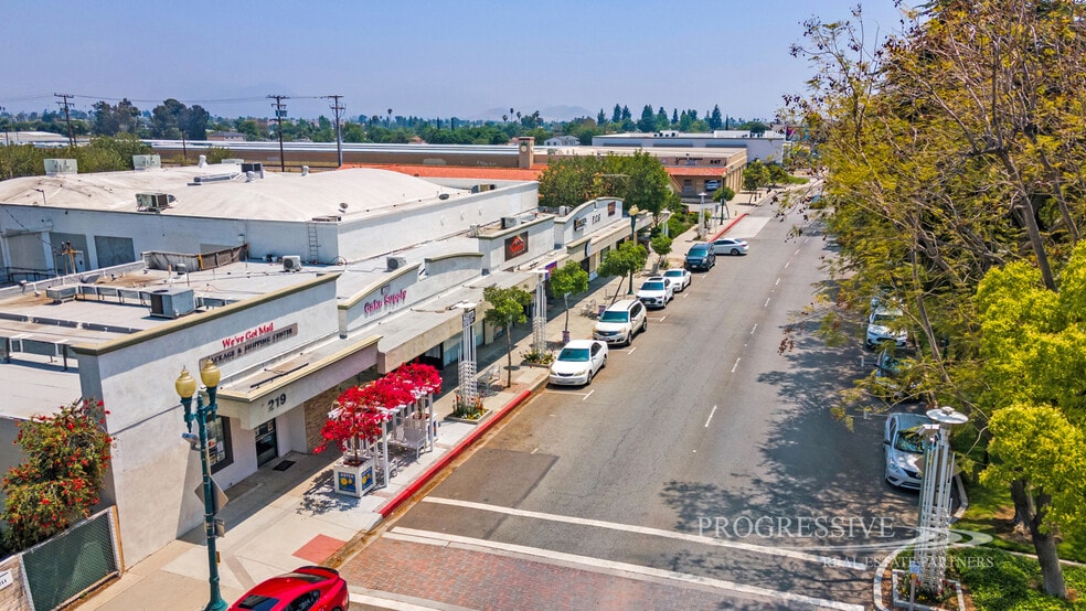 More Photos Of 219-231 S Riverside Ave, Rialto Storefront Retail Office For Lease