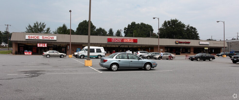 More Photos Of 1234-1246 Us Highway 70 SW, Hickory Unknown For Lease