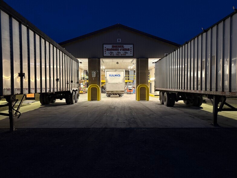 More Photos Of 4881 Pittsburgh Rd, Harrisville Light Distribution For Sale