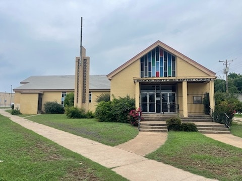 Primary Photo Of 2108 McKinley Ave, Fort Worth Religious Facility For Sale