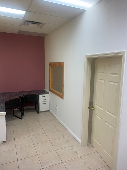 More Photos Of 37826-37828 Sky Ridge Cir, Dade City Flex For Lease