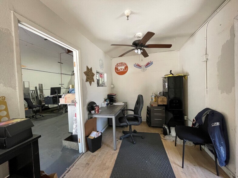 More Photos Of 1011-1021 Mason St, Vacaville Unknown For Lease