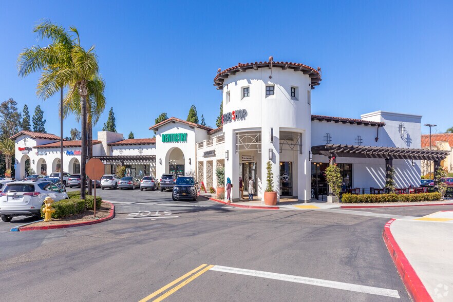 More Photos Of 11986 Bernardo Plaza Dr, San Diego Unknown For Lease