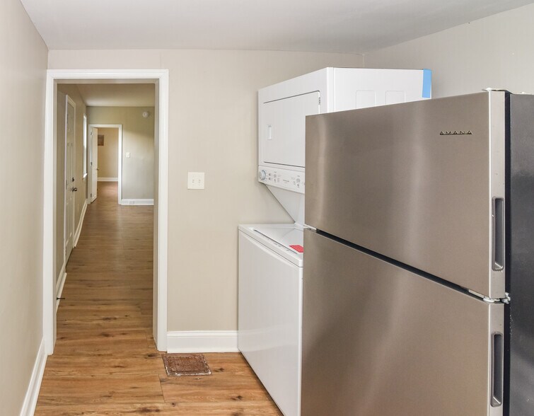 More Photos Of 15 Sollers Point Rd, Dundalk Multifamily For Sale