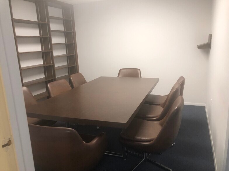 More Photos Of 170 Changebridge Rd, Montville Office For Sale