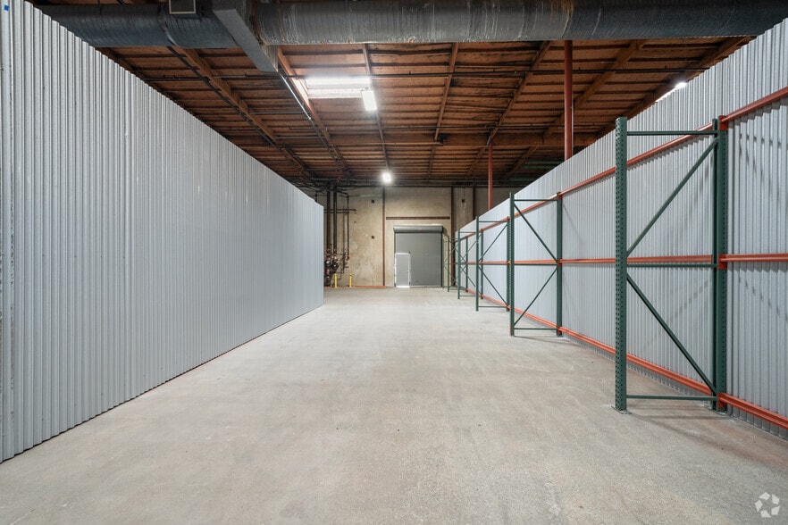 More Photos Of 25509 Industrial Blvd, Hayward Distribution For Lease