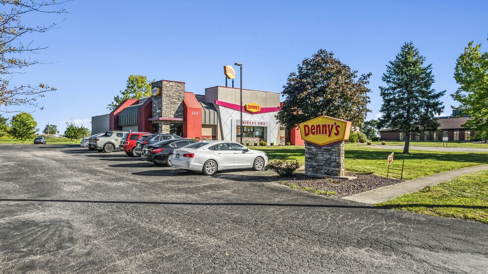 Primary Photo Of 224 E Richmond Ave, Mattoon General Retail For Sale