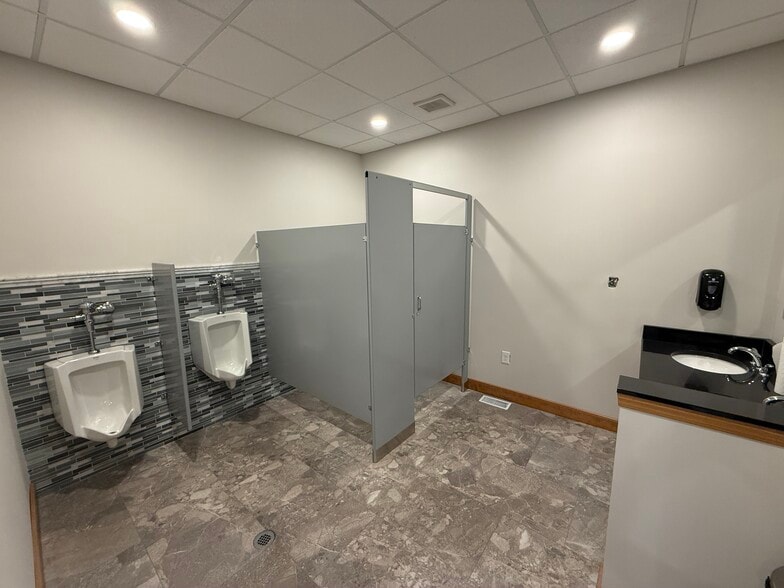 More Photos Of 502 1st St, LaSalle Storefront For Sale