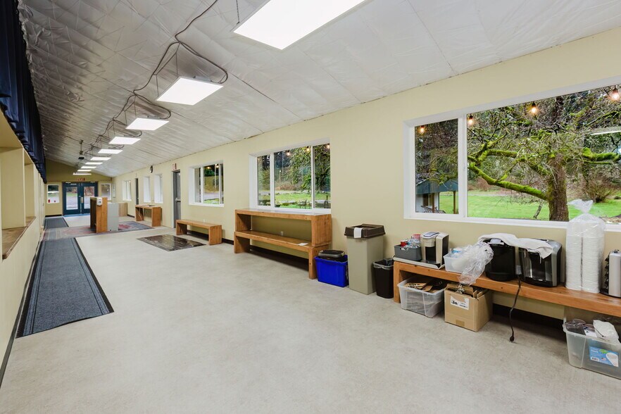 More Photos Of 4560 SE Mile Hill Dr, Port Orchard Freestanding For Sale