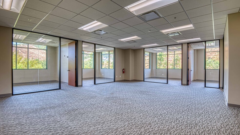 More Photos Of 30300 Agoura Rd, Agoura Hills Office For Sale