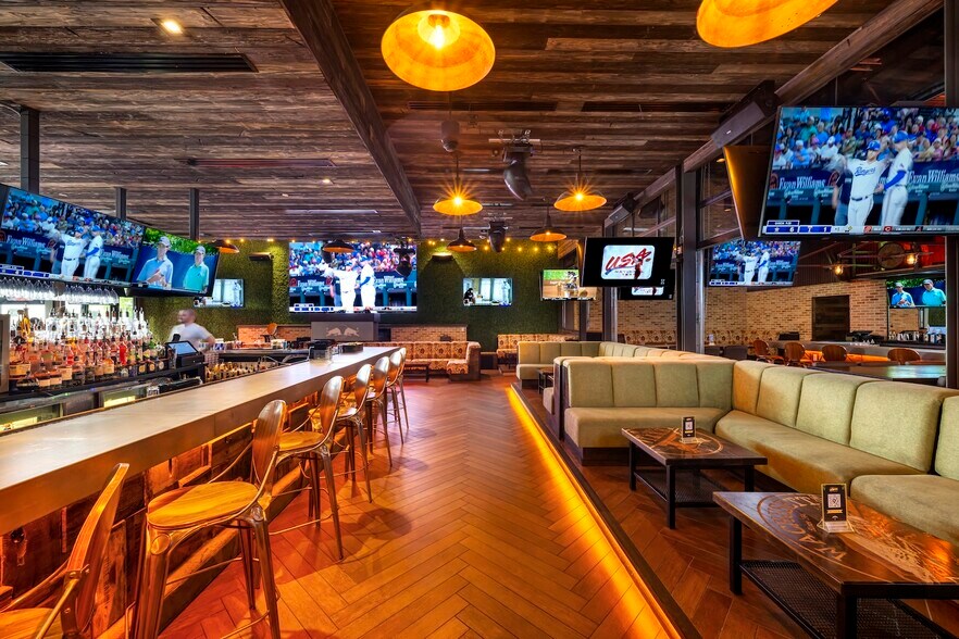 More Photos Of 2821 Morton St, Fort Worth General Retail For Sale