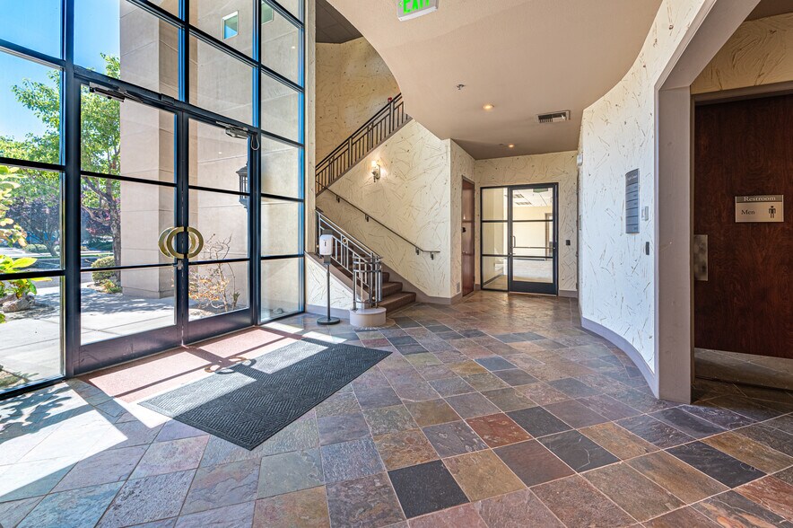 More Photos Of 595 Double Eagle Ct, Reno Office For Lease