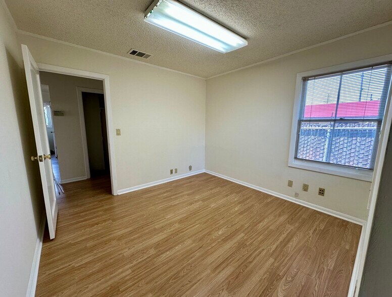 More Photos Of 2062 Washington Ave, San Leandro Apartments For Sale