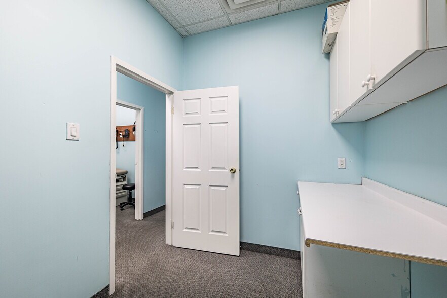 More Photos Of 1625 Albion Rd, Toronto Medical For Sale
