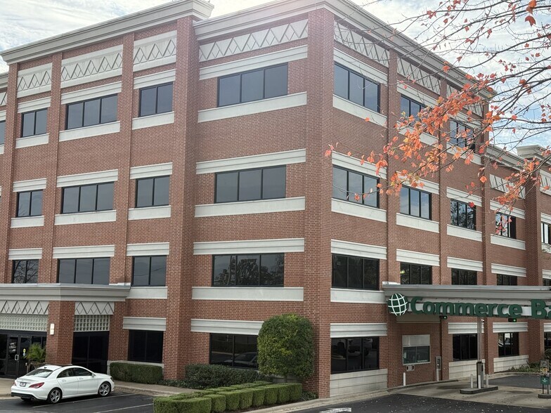 Primary Photo Of 500 W Main St, Branson Office For Lease