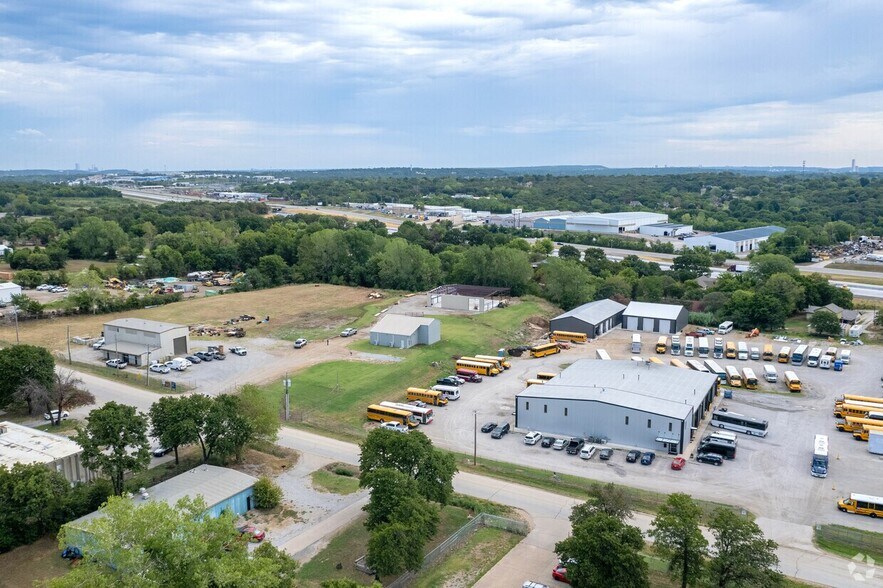 Primary Photo Of 8511 S Regency Dr, Tulsa Manufacturing For Lease