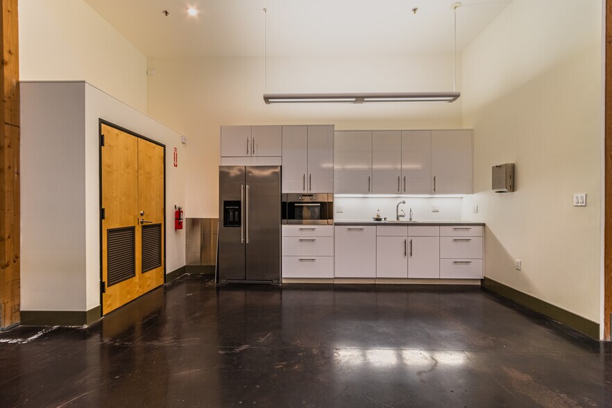 More Photos Of 42 Dore St, San Francisco Office For Lease