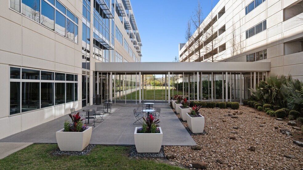 More Photos Of 11330 Clay Rd, Houston Office For Lease