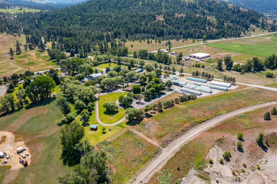 More Photos Of 8 W Curlew Lake Rd, Republic Self Storage For Sale