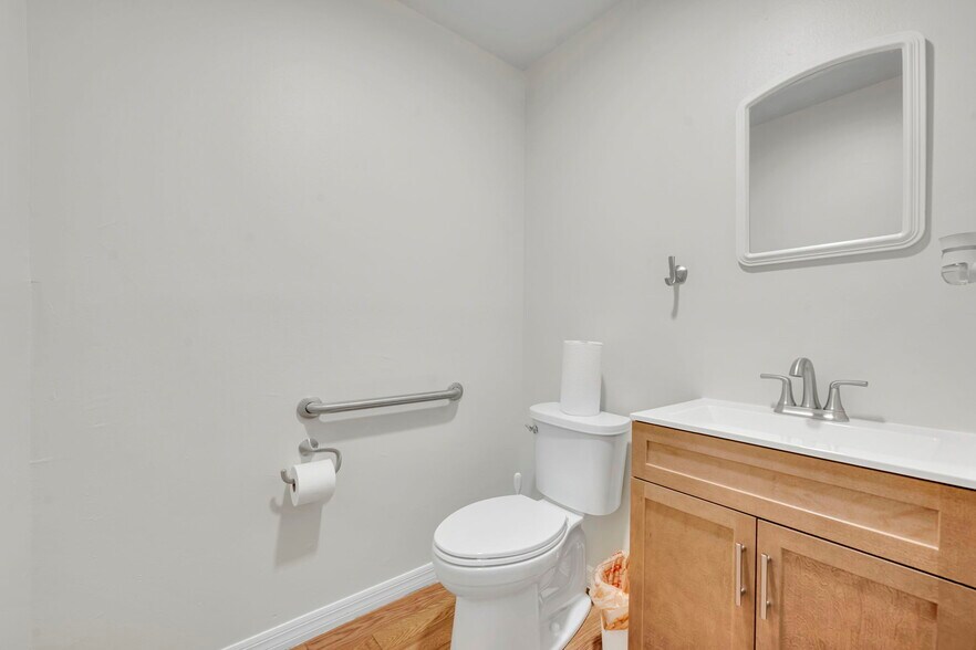 More Photos Of 420 Lake Howell Rd, Maitland Office For Lease