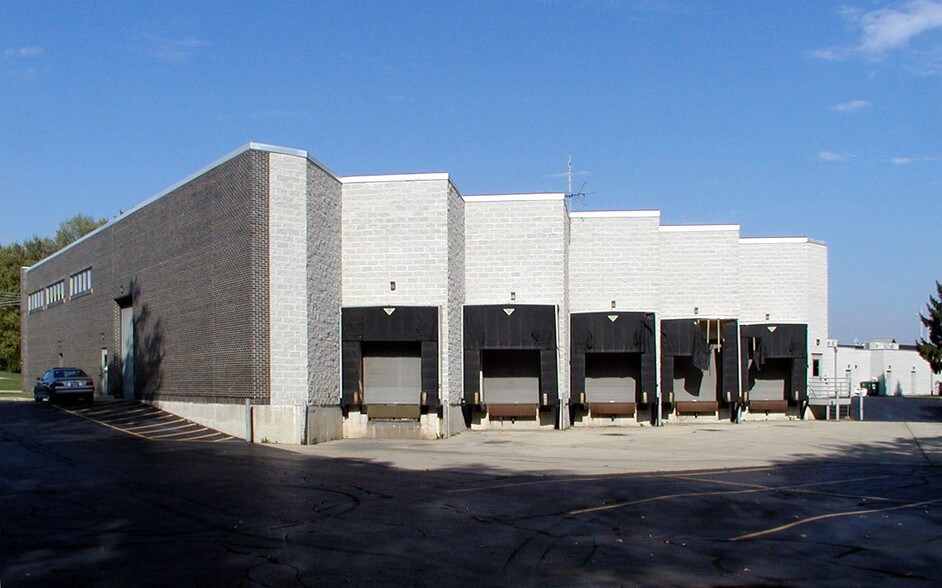 More Photos Of 401 E North Ave, Villa Park General Retail For Lease