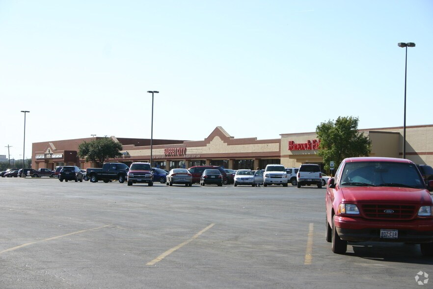 More Photos Of 3226-3234 S Clack St, Abilene Unknown For Lease