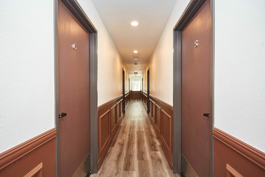 More Photos Of 39904 Big Bear Blvd, Big Bear Lake Restaurant For Sale