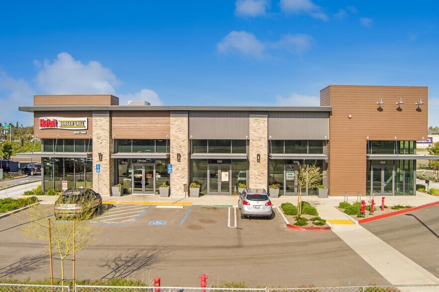 More Photos Of 485 Hacienda Dr, Vista Unknown For Lease