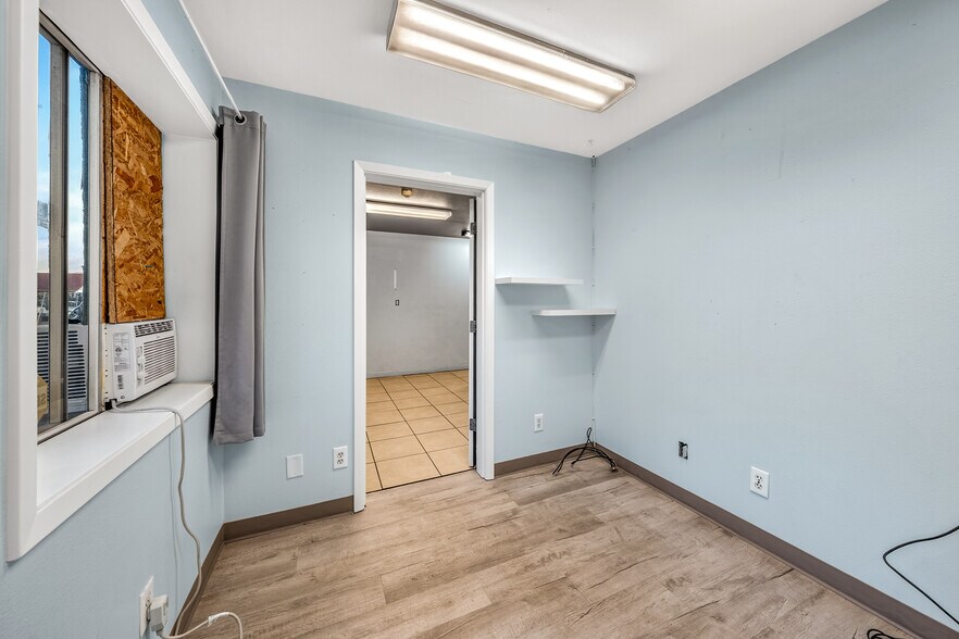 More Photos Of 729 Welch St, Medford Warehouse For Sale