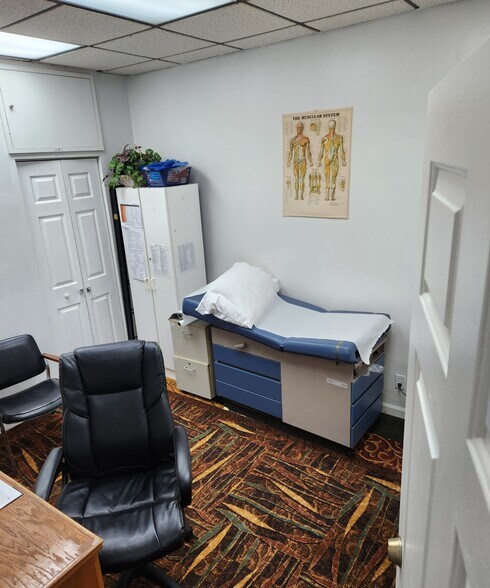 More Photos Of 3003 S Congress Ave, Lake Worth Medical For Sale