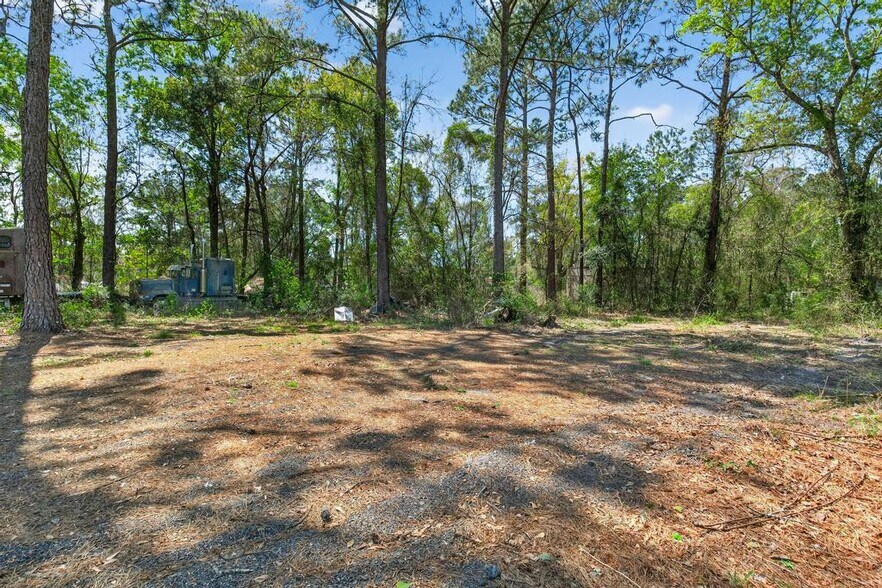 More Photos Of 10676 New Kings Rd, Jacksonville Office For Lease