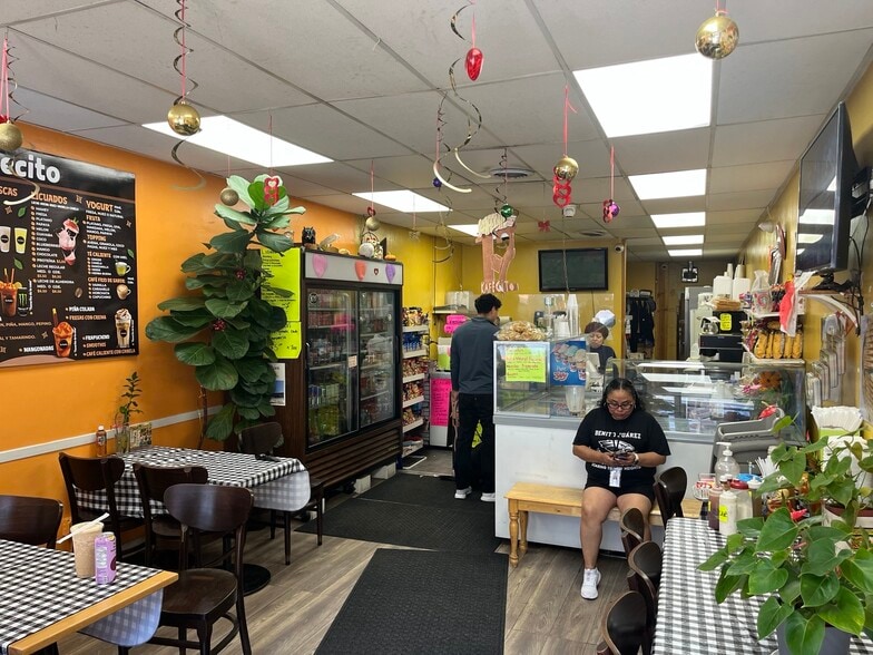 More Photos Of 3934-3946 W 26th St, Chicago Storefront Retail Office For Sale