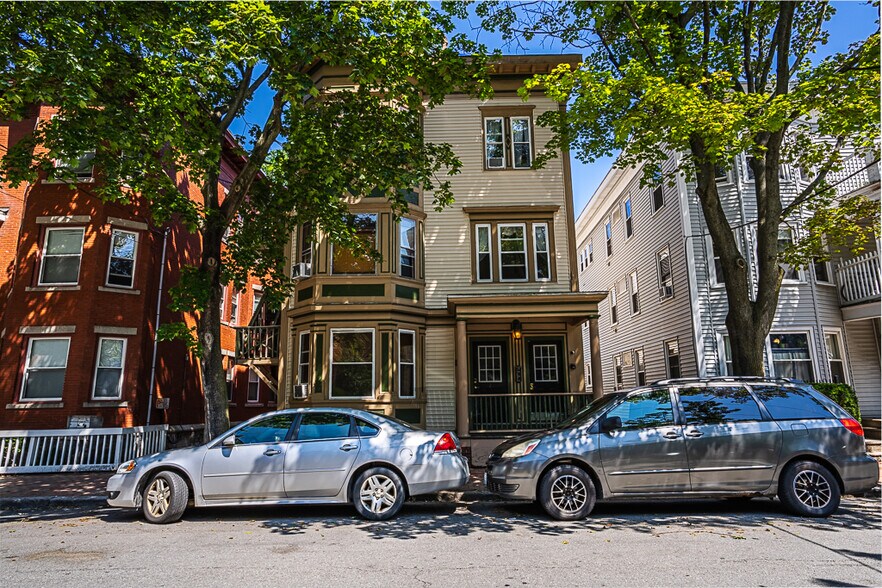 More Photos Of 75 Sherman St, Portland Apartments For Sale