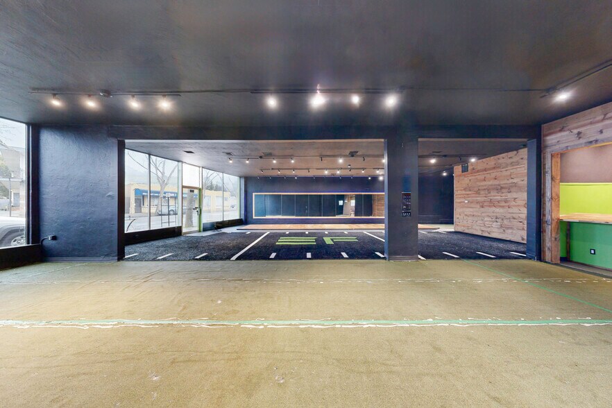 More Photos Of 375-377 MacArthur Blvd, San Leandro Freestanding For Lease