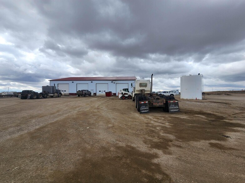 More Photos Of 6619 62 1/2 Ave NW, Blaisdell Distribution For Sale