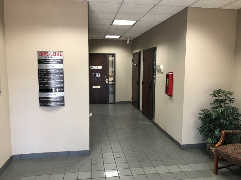 More Photos Of 894 N Germantown Pky, Cordova Office For Lease