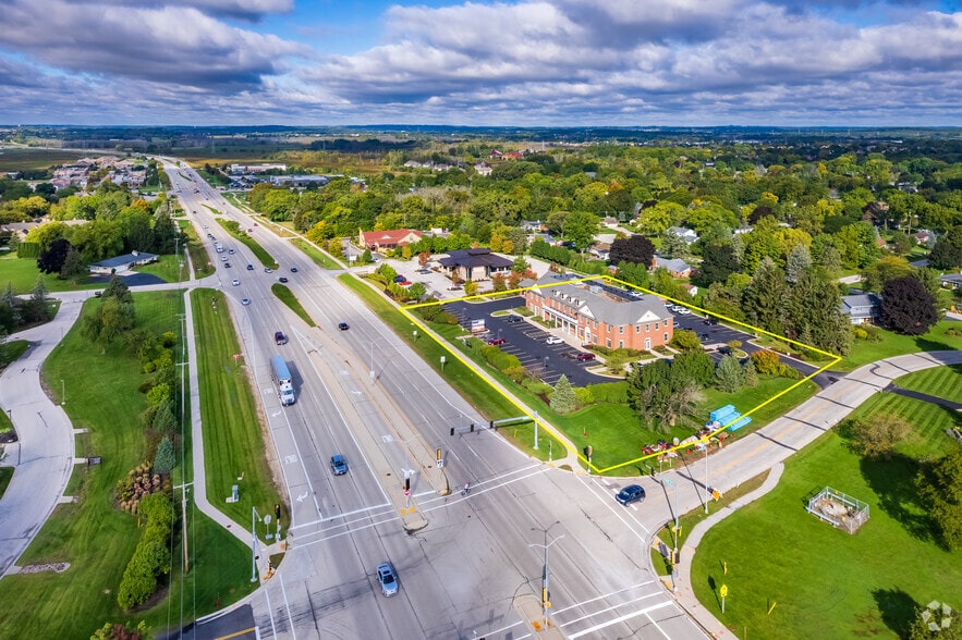 More Photos Of 18200 W Capitol Dr, Brookfield Medical For Sale