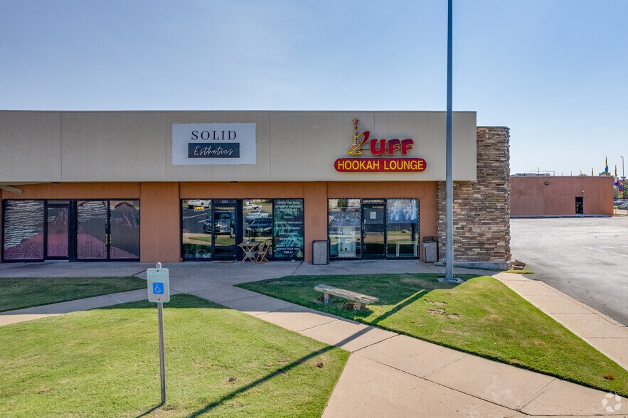 More Photos Of 8202-8278 E 71st St, Tulsa Unknown For Lease