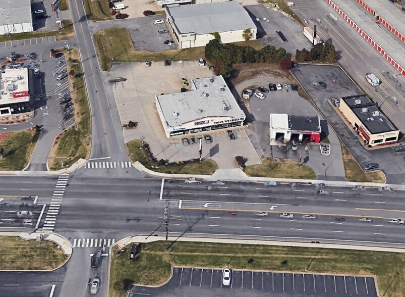 More Photos Of 2804 Wilma Rudolph Blvd, Clarksville Unknown For Lease