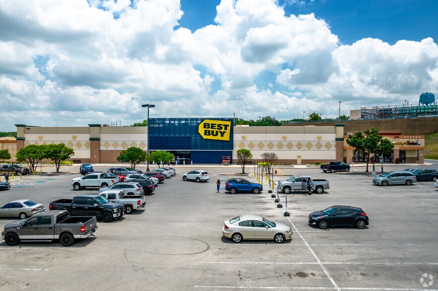 More Photos Of 8238-8356 Agora Pky, Schertz Unknown For Lease
