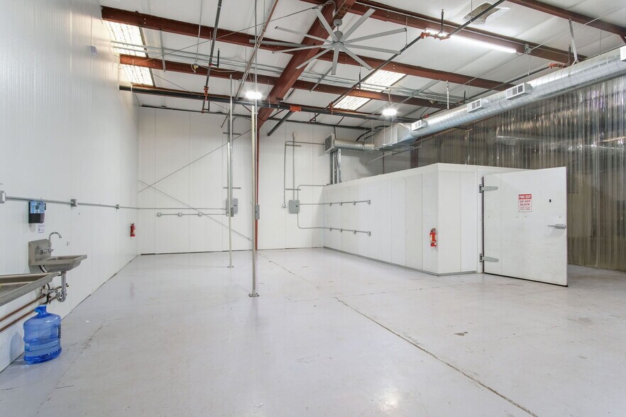 More Photos Of 1982 Crows Landing rd, Modesto Industrial For Sale