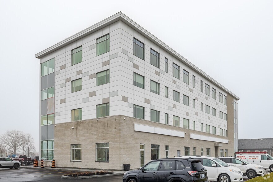 More Photos Of 22 Costello Dr, Carleton Place Medical For Lease