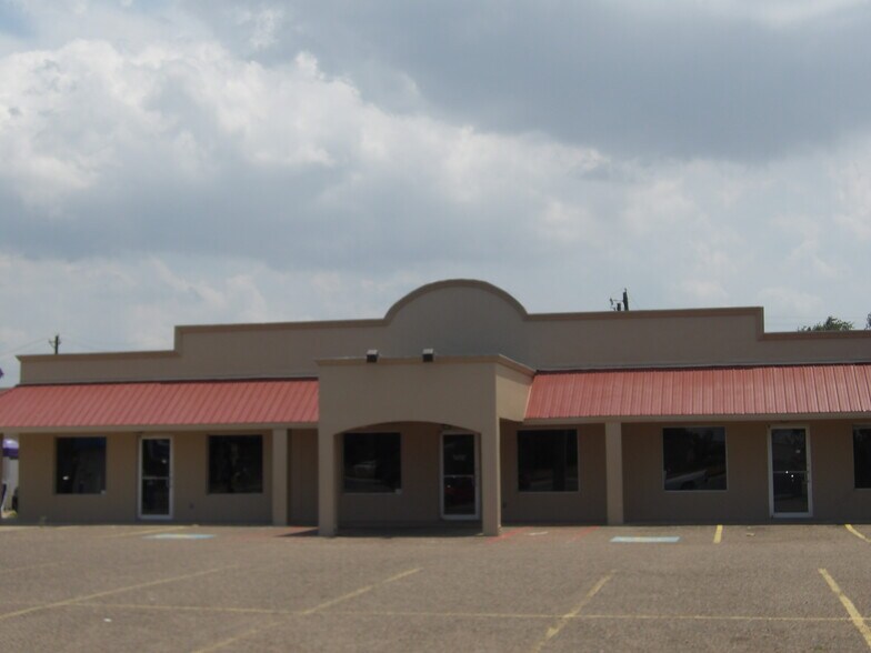 Primary Photo Of 503 W Business 83, Donna General Retail For Lease