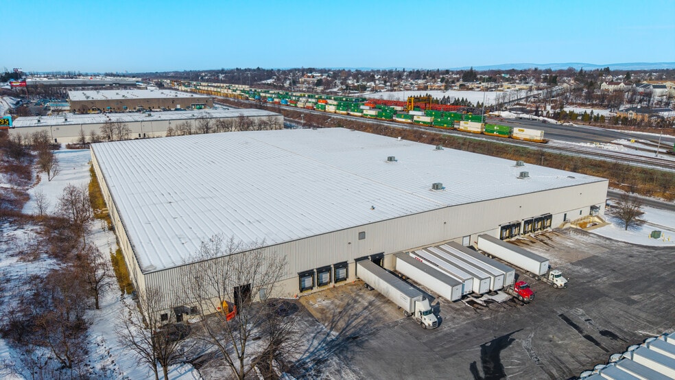 More Photos Of 7253 Grayson Rd, Harrisburg Warehouse For Lease