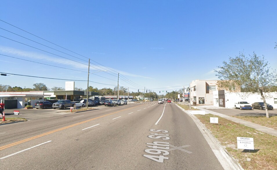 More Photos Of 541 49th St S, Saint Petersburg Showroom For Lease