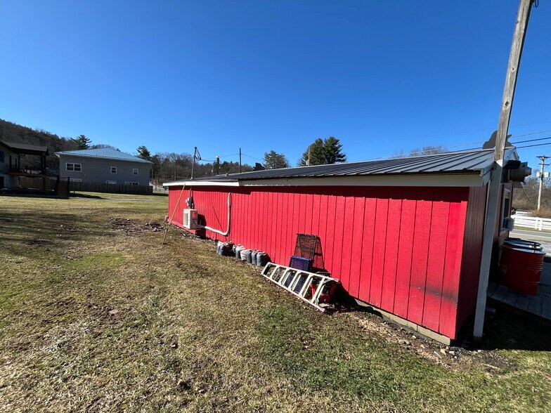 More Photos Of 17307 Route 36, Punxsutawney Specialty For Sale
