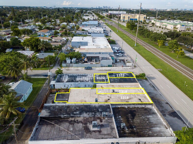 More Photos Of 1318 N Dixie Hwy, Hollywood Storefront Retail Office For Lease